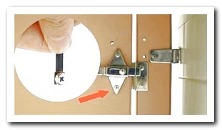 Hidden Camera Watch on Phone